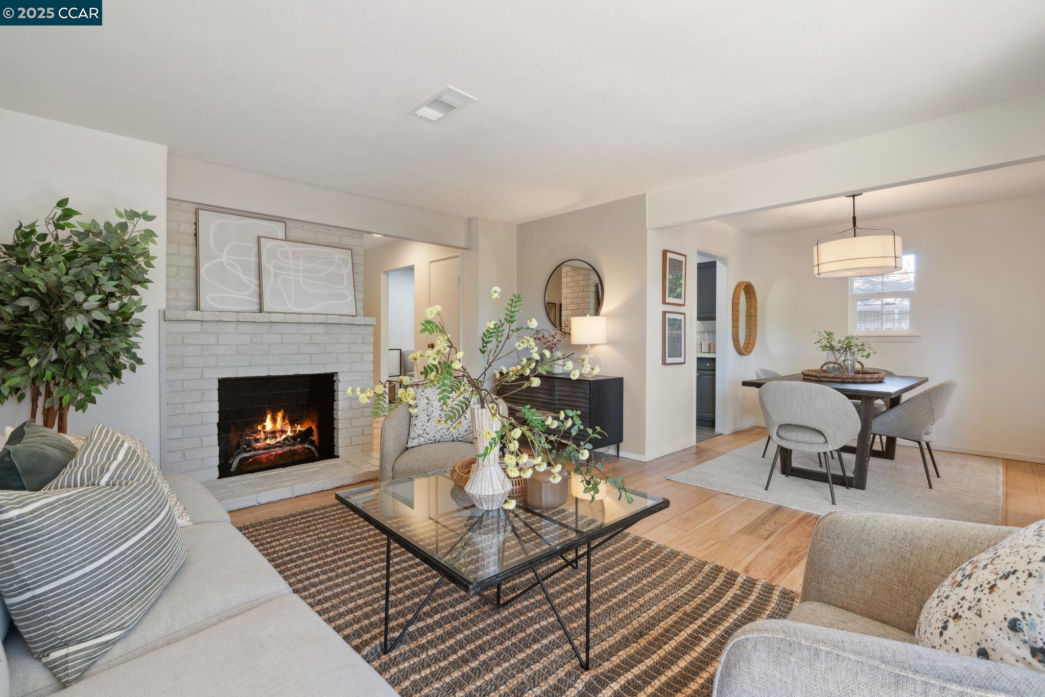 736 Harvard Dr