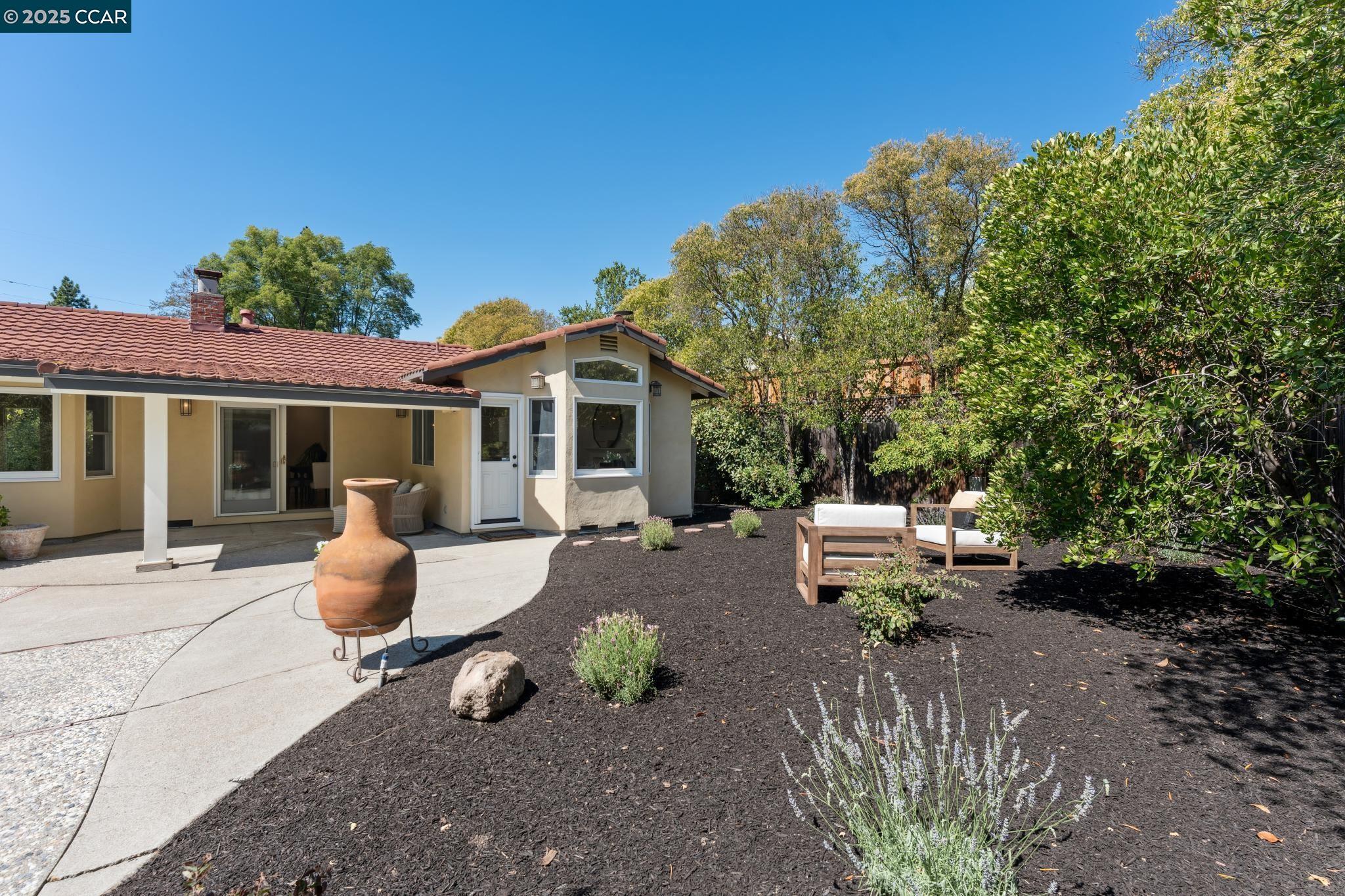 198 Russell Dr