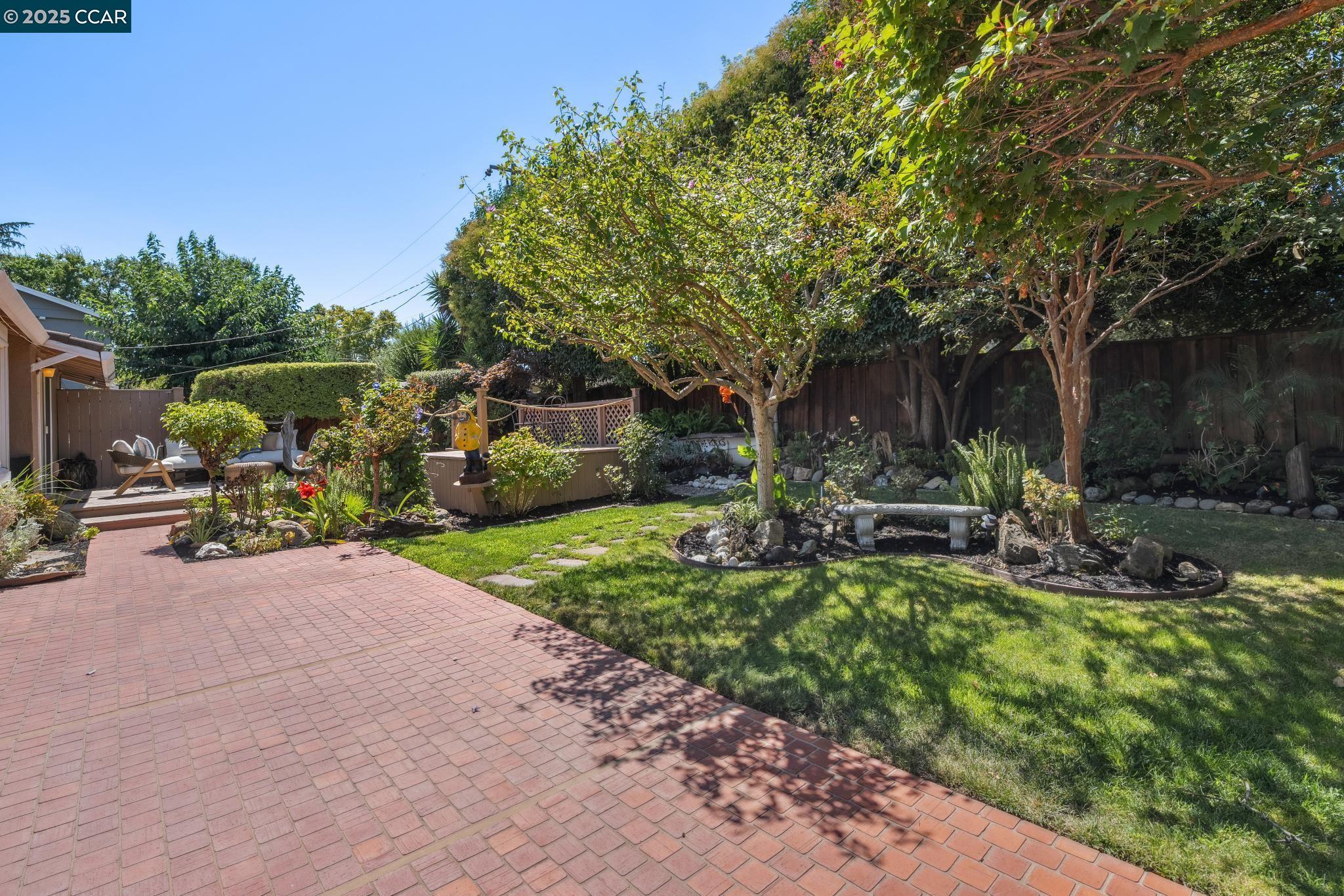 745 San Marcos Ct