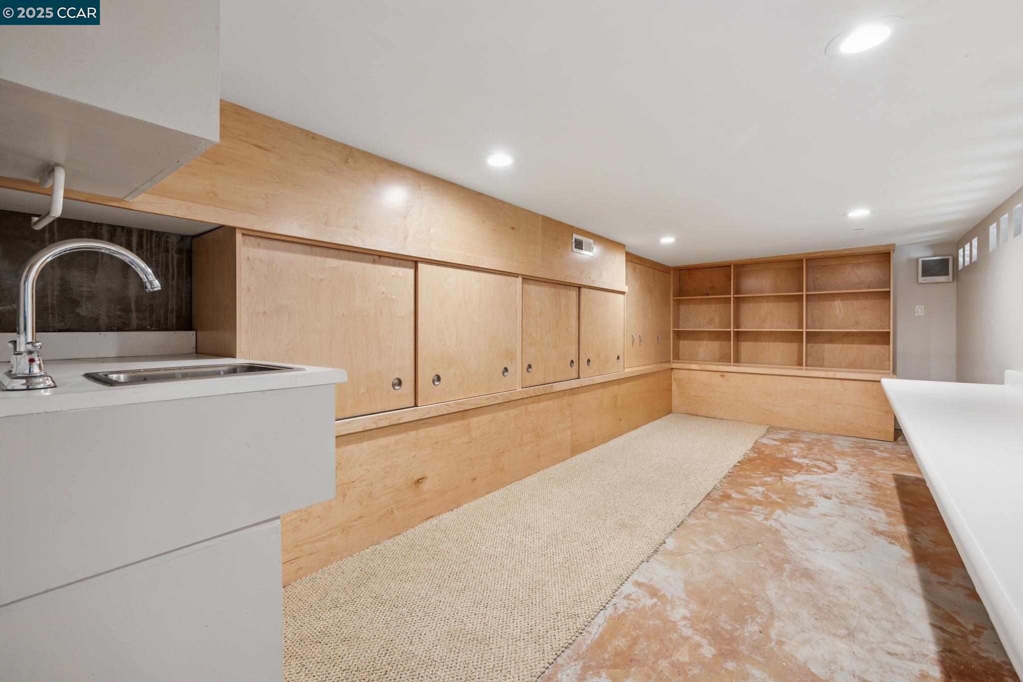 1375 Summit Park Ct
