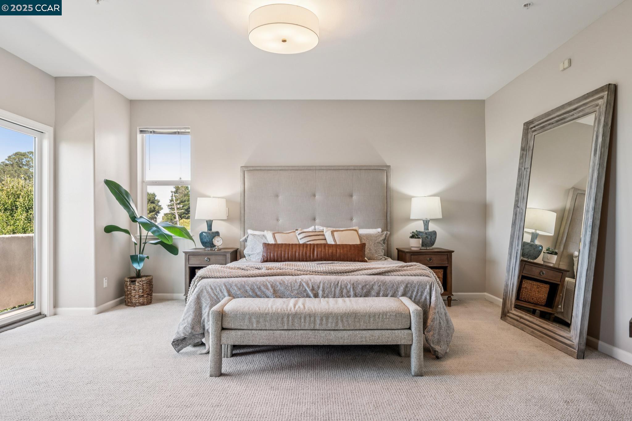 1375 Summit Park Ct