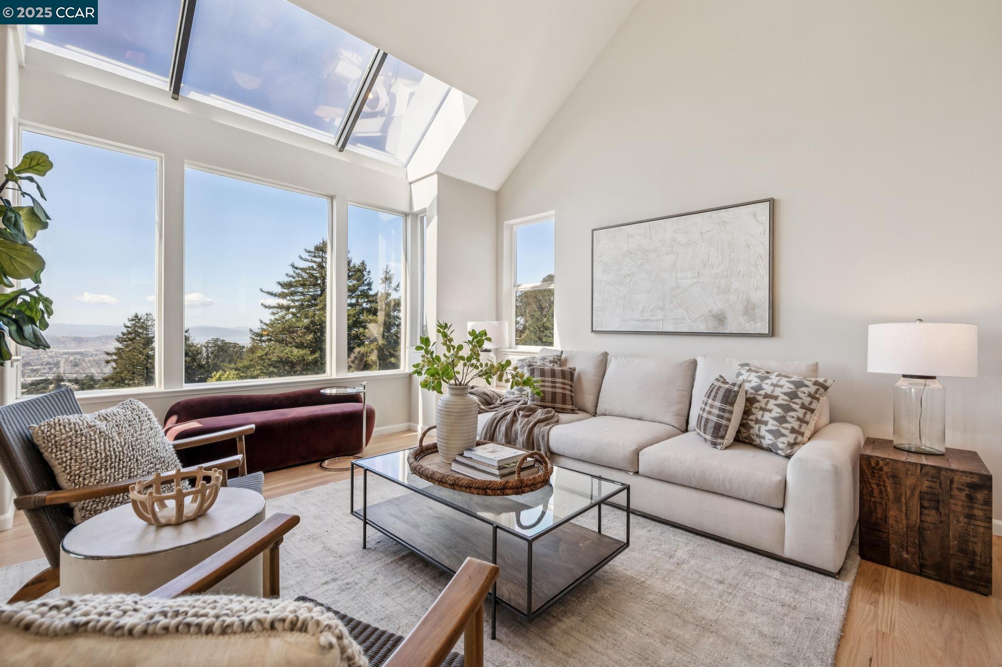 1375 Summit Park Ct