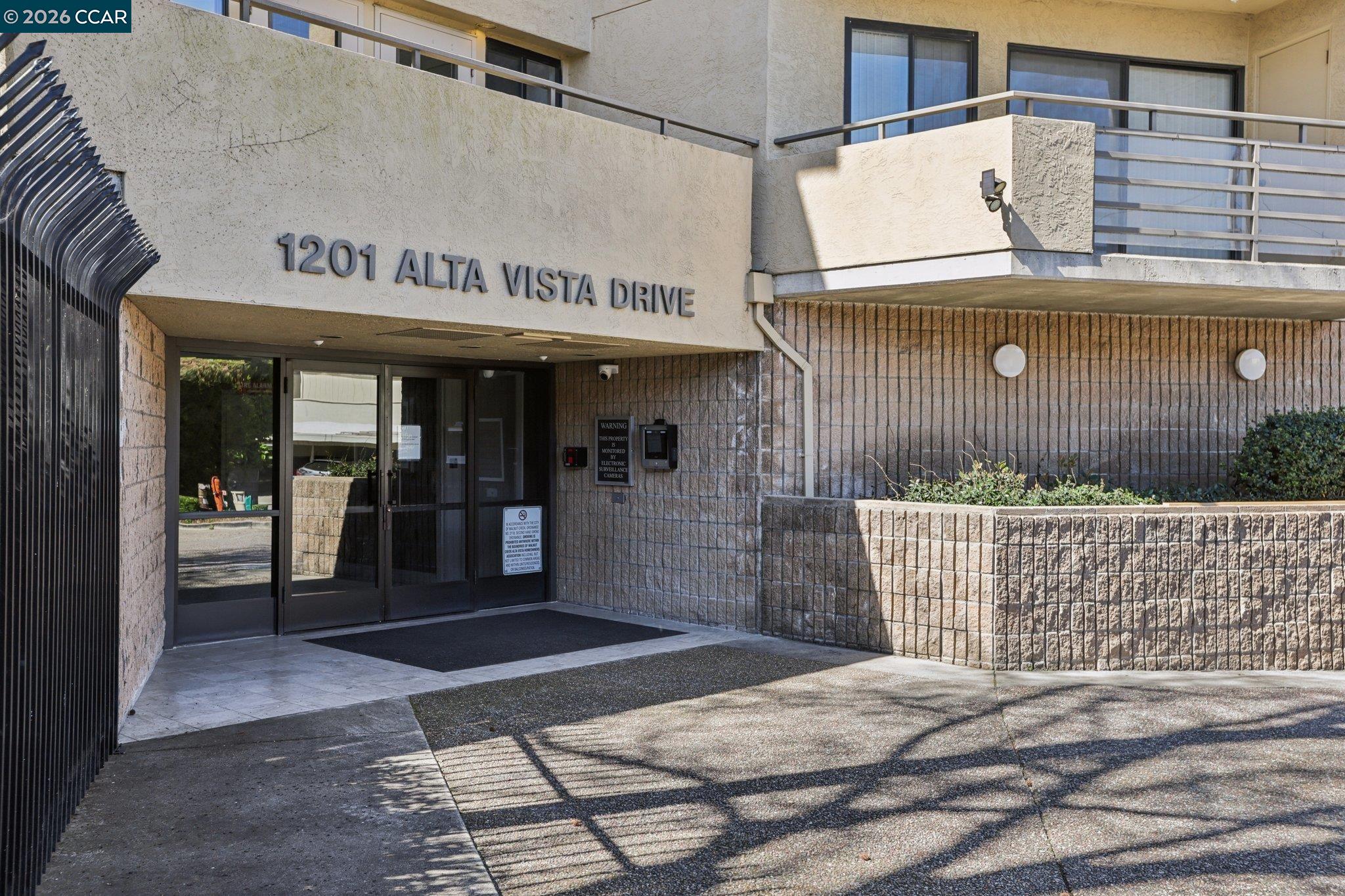 1201 Alta Vista Drive # 106