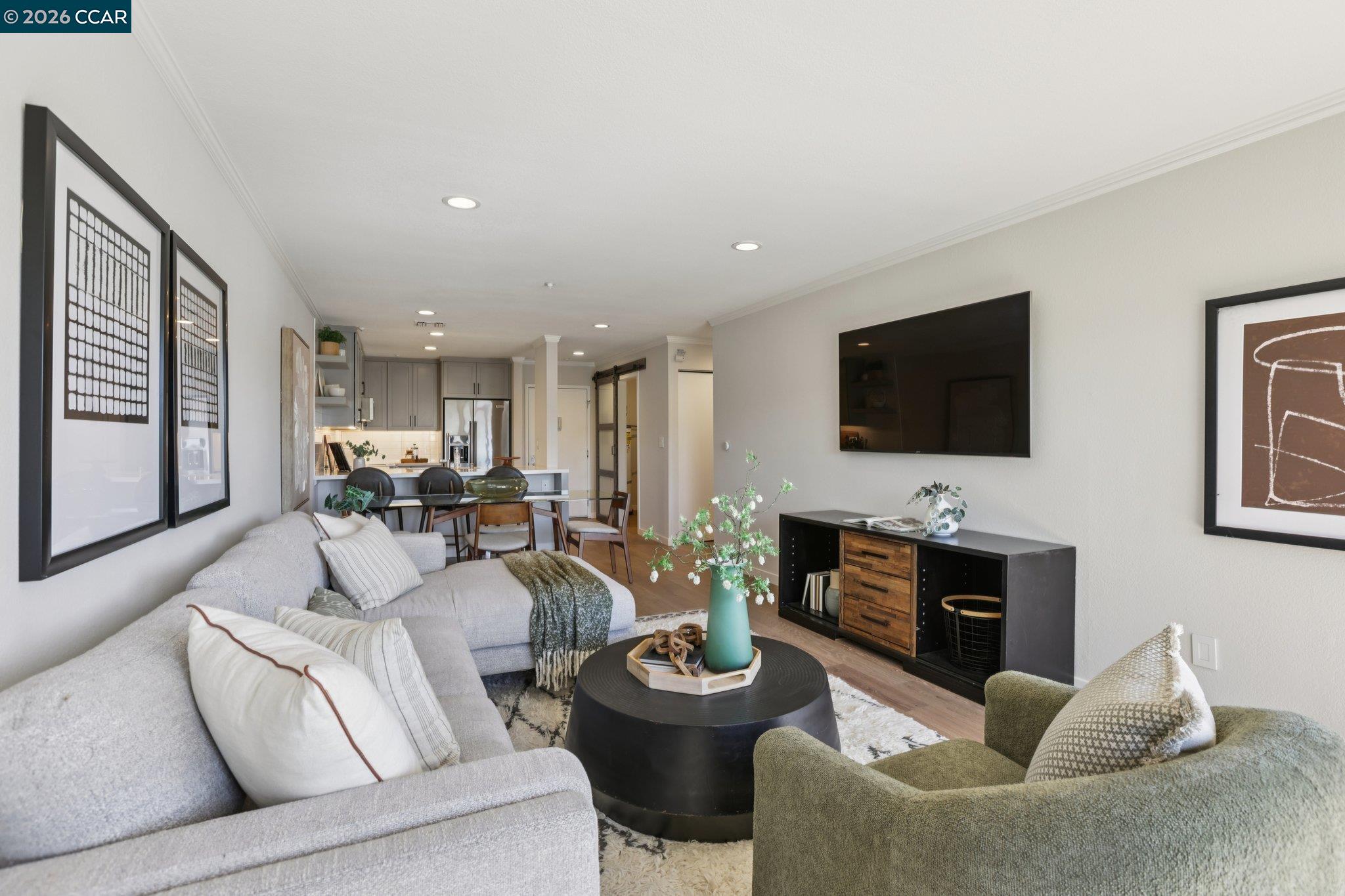 1201 Alta Vista Drive # 106