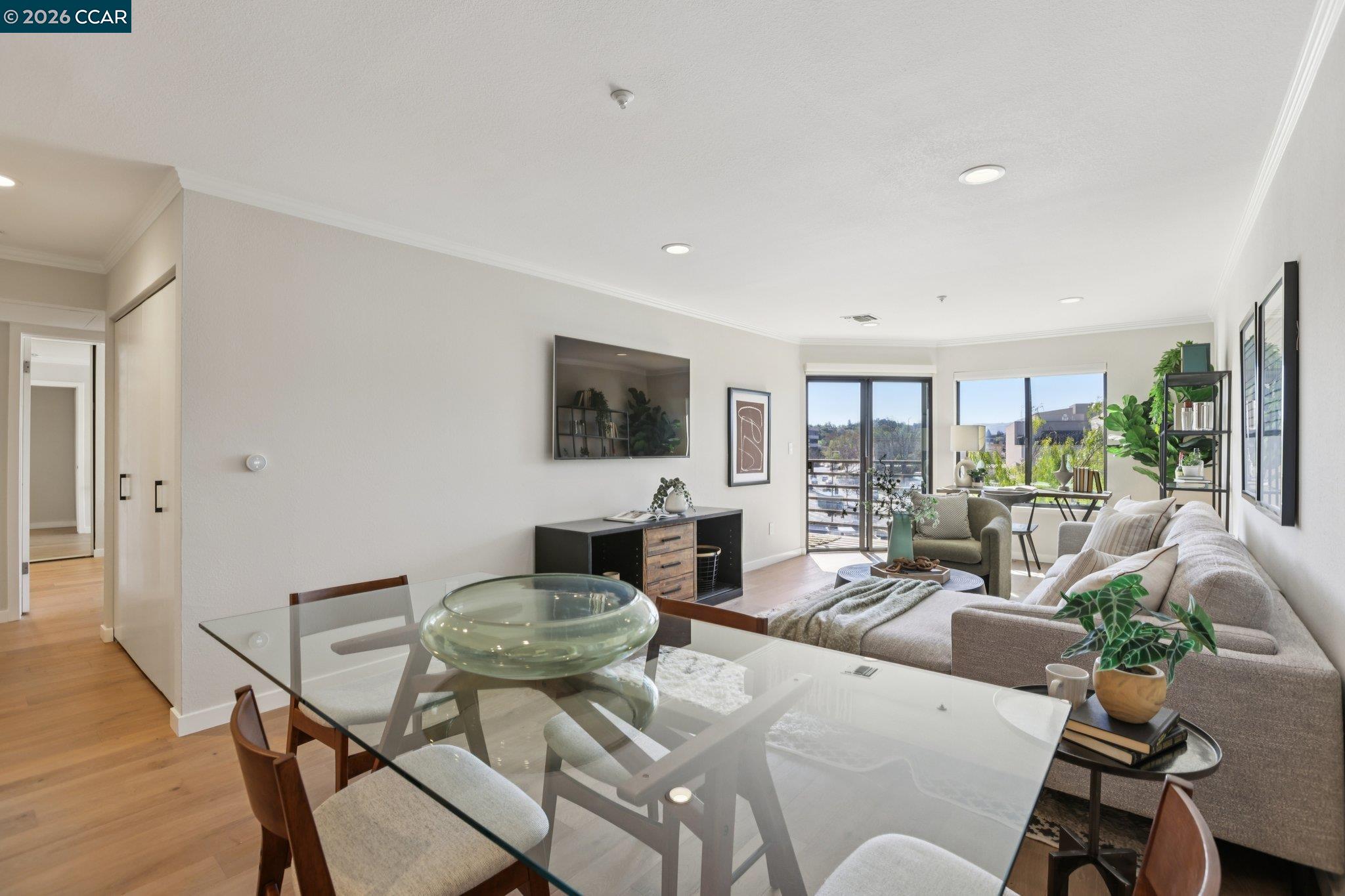 1201 Alta Vista Drive # 106