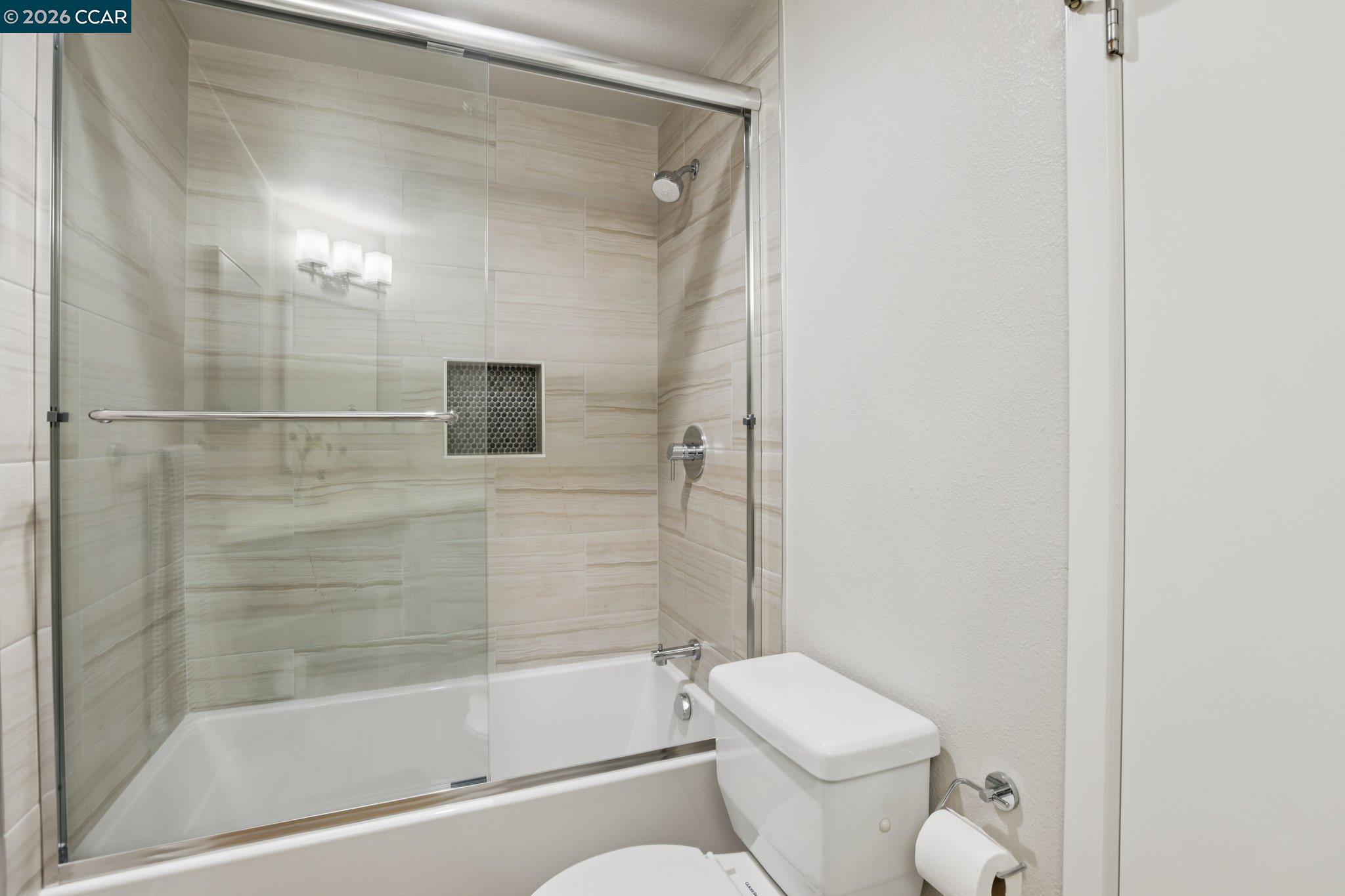 1201 Alta Vista Drive # 106