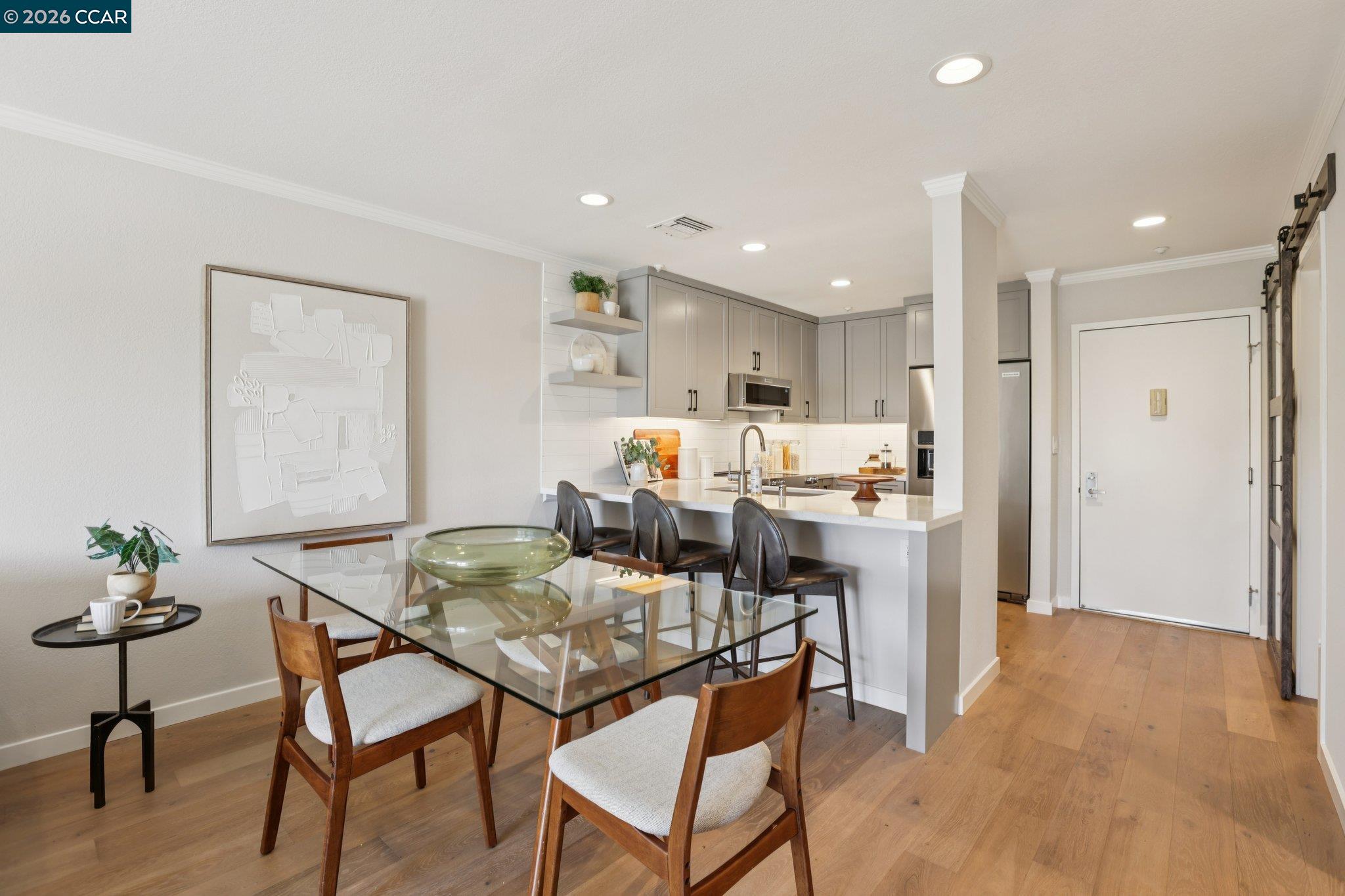 1201 Alta Vista Drive # 106