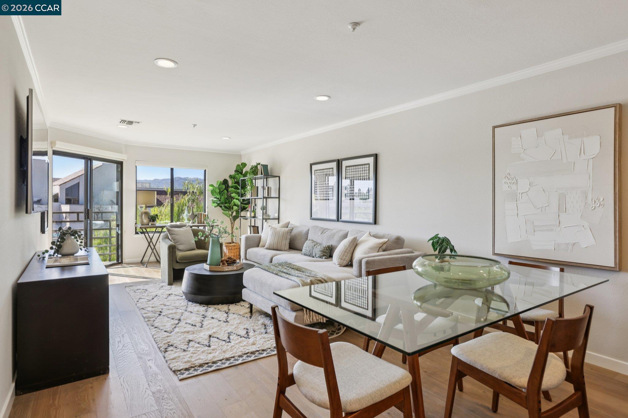 1201 Alta Vista Drive # 106