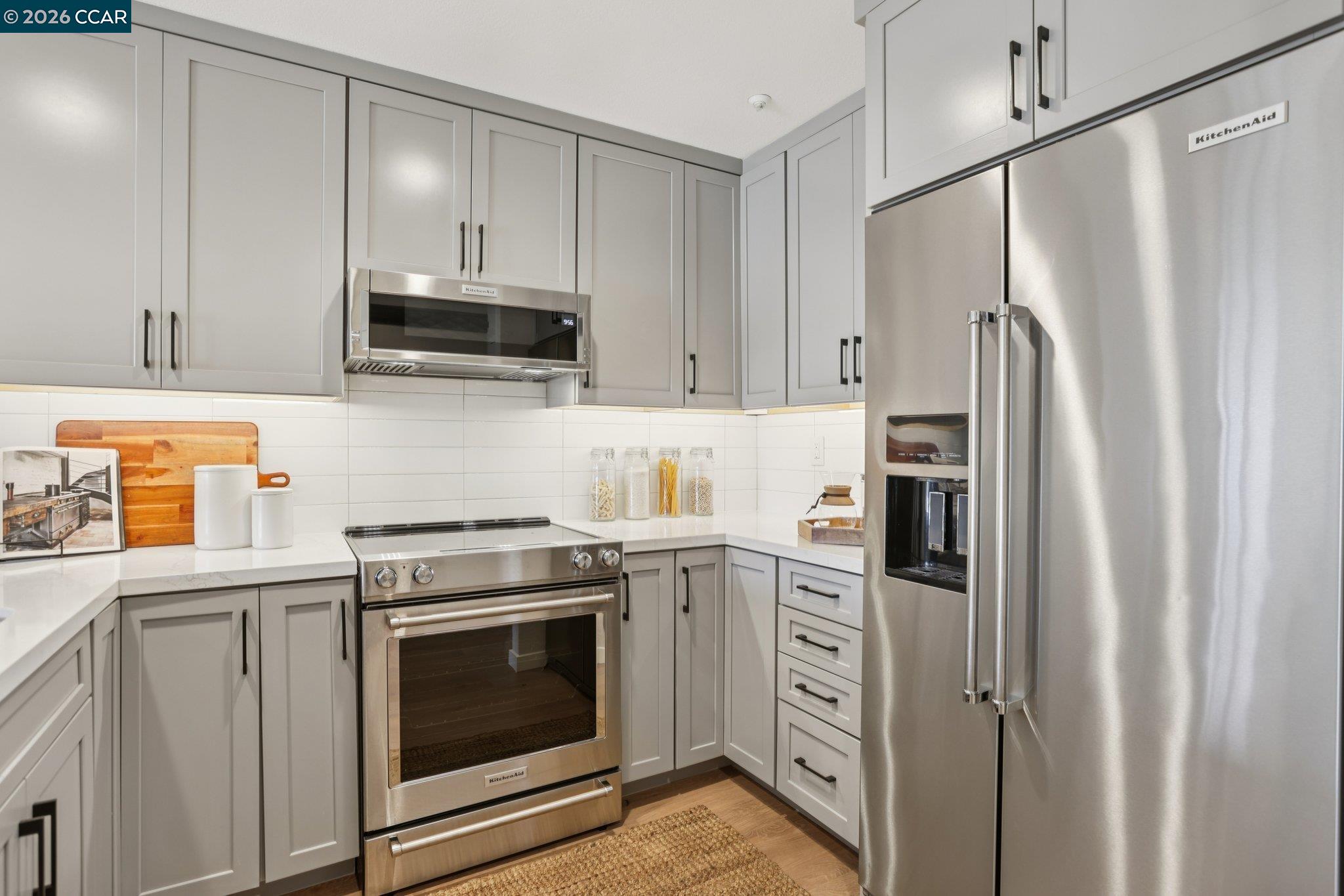 1201 Alta Vista Drive # 106