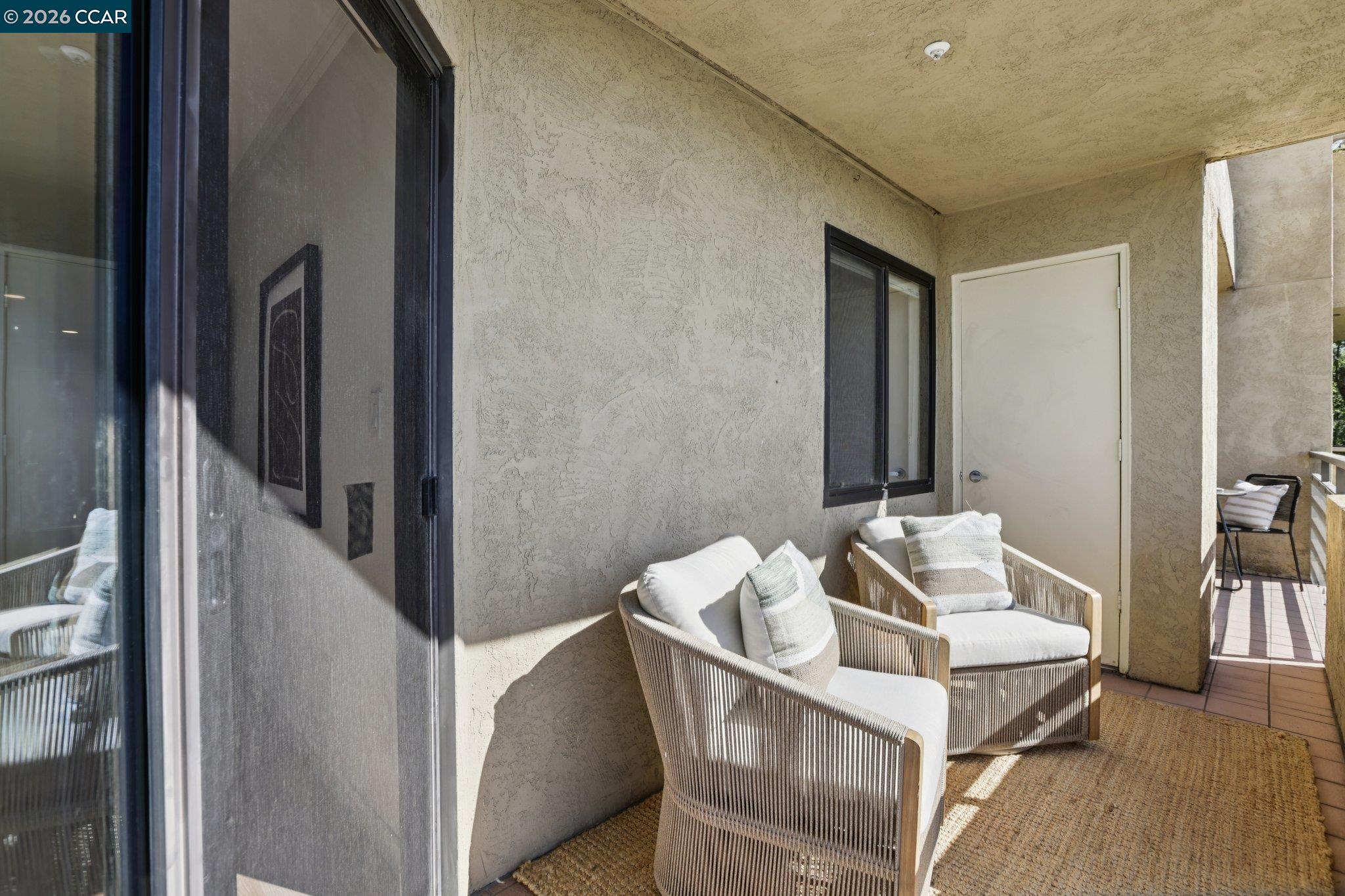 1201 Alta Vista Drive # 106