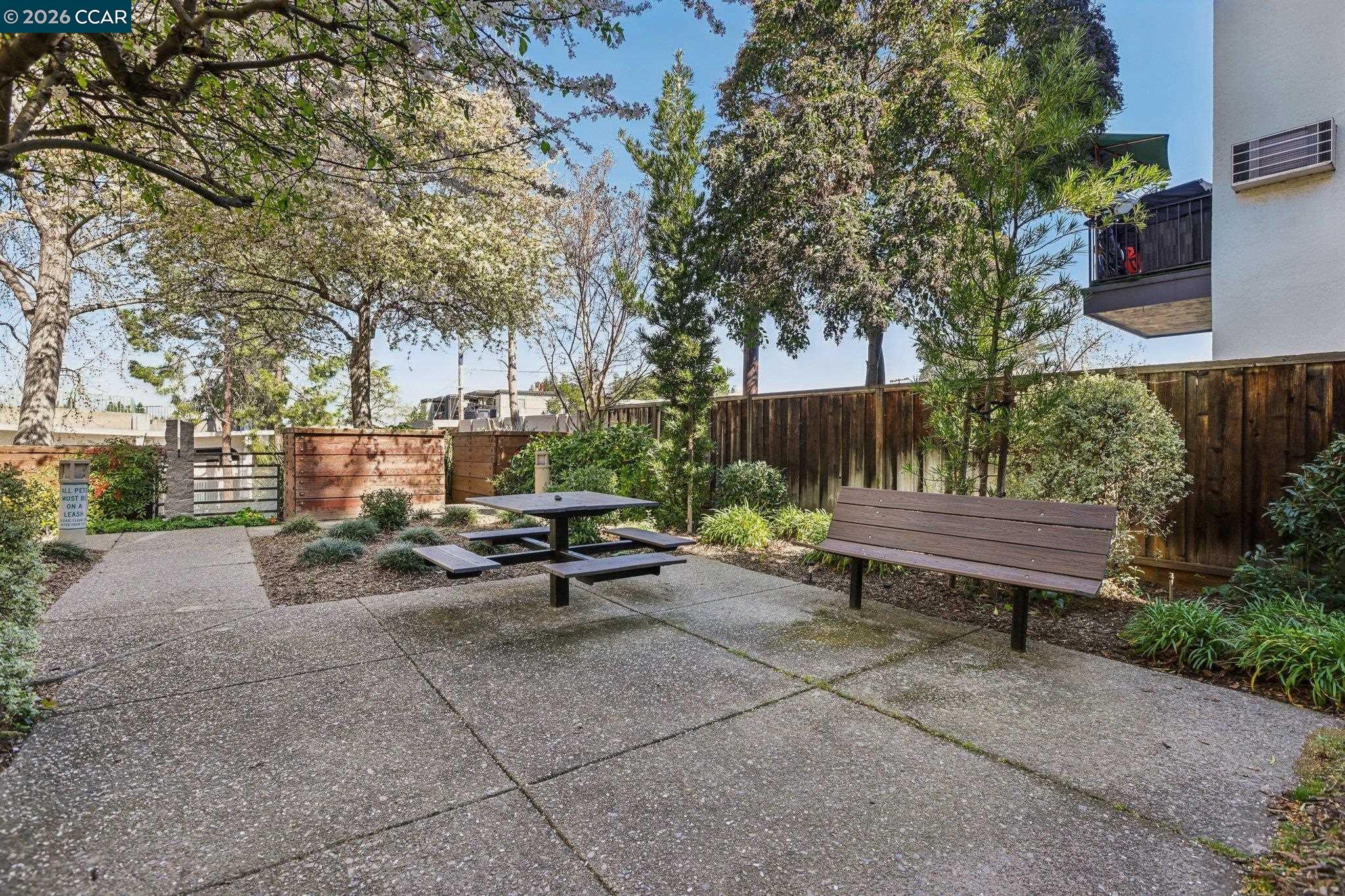 1201 Alta Vista Drive # 106