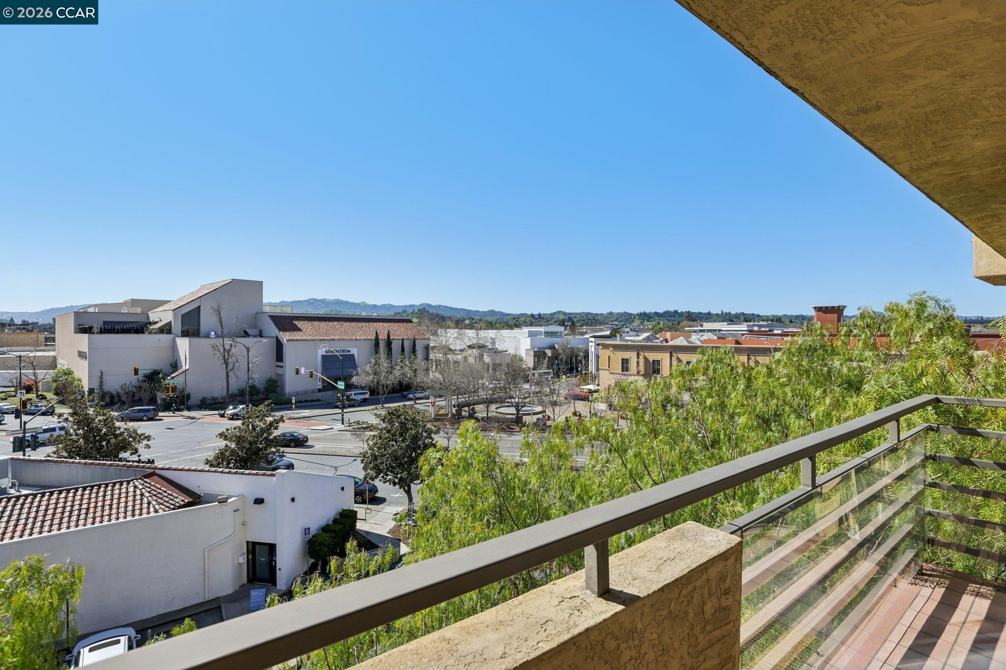 1201 Alta Vista Drive # 106