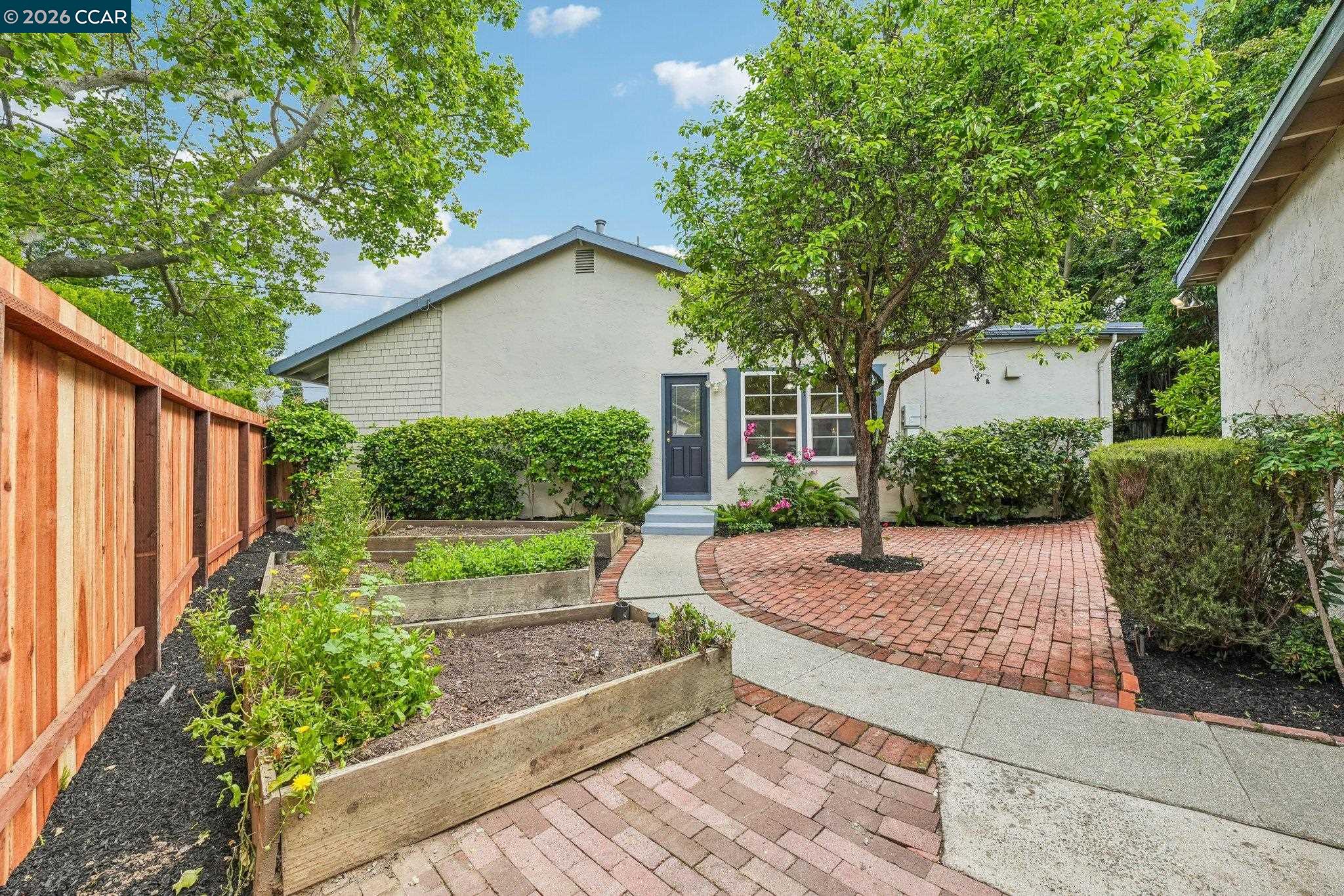 839 McElroy Ct
