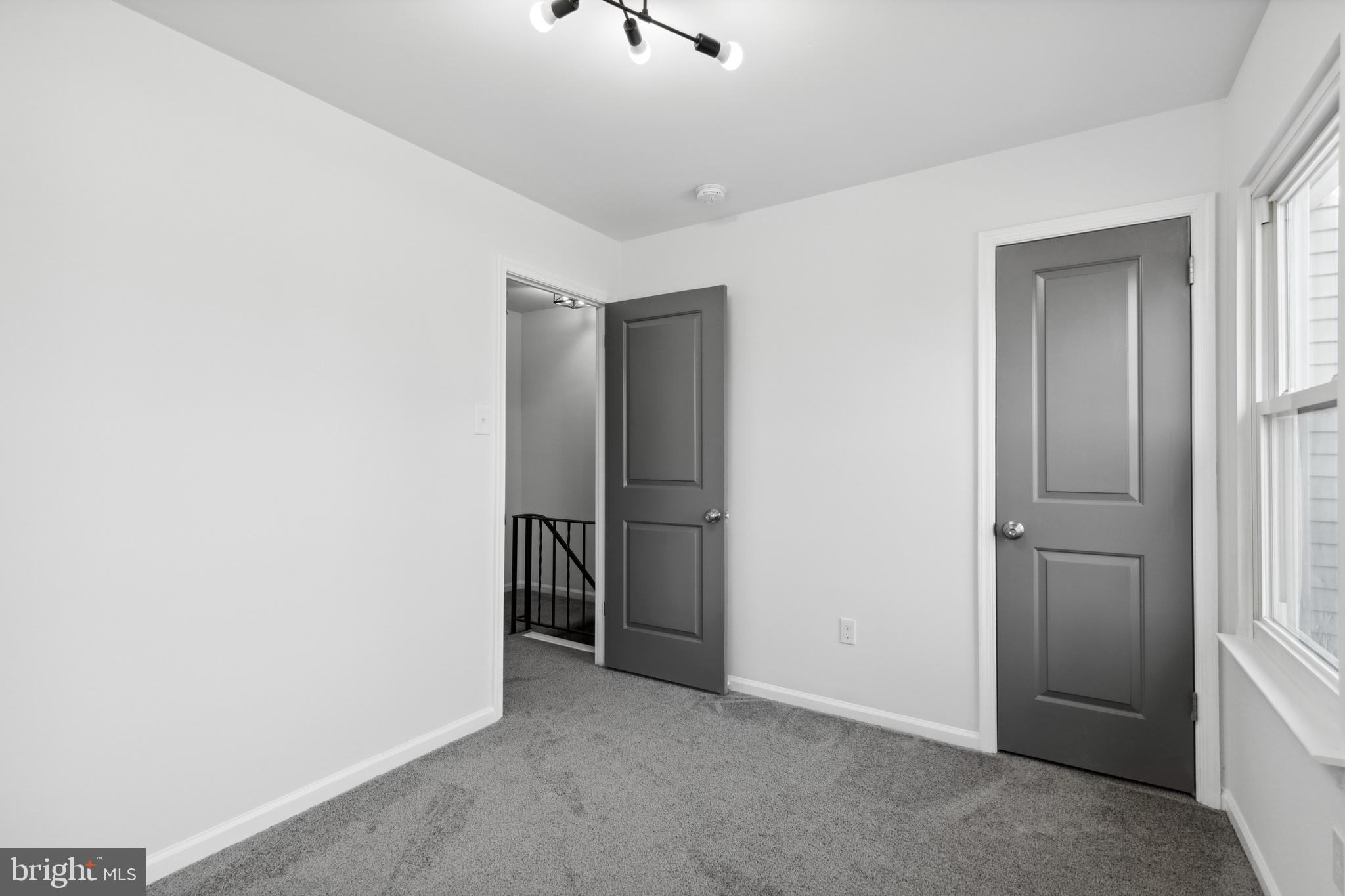 100 Hunt Dr