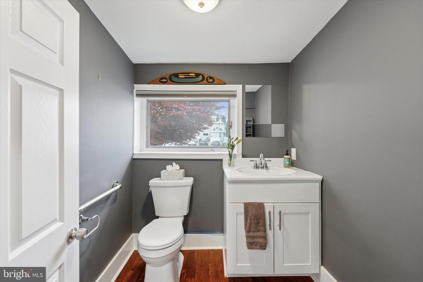 137 E 9th Ave