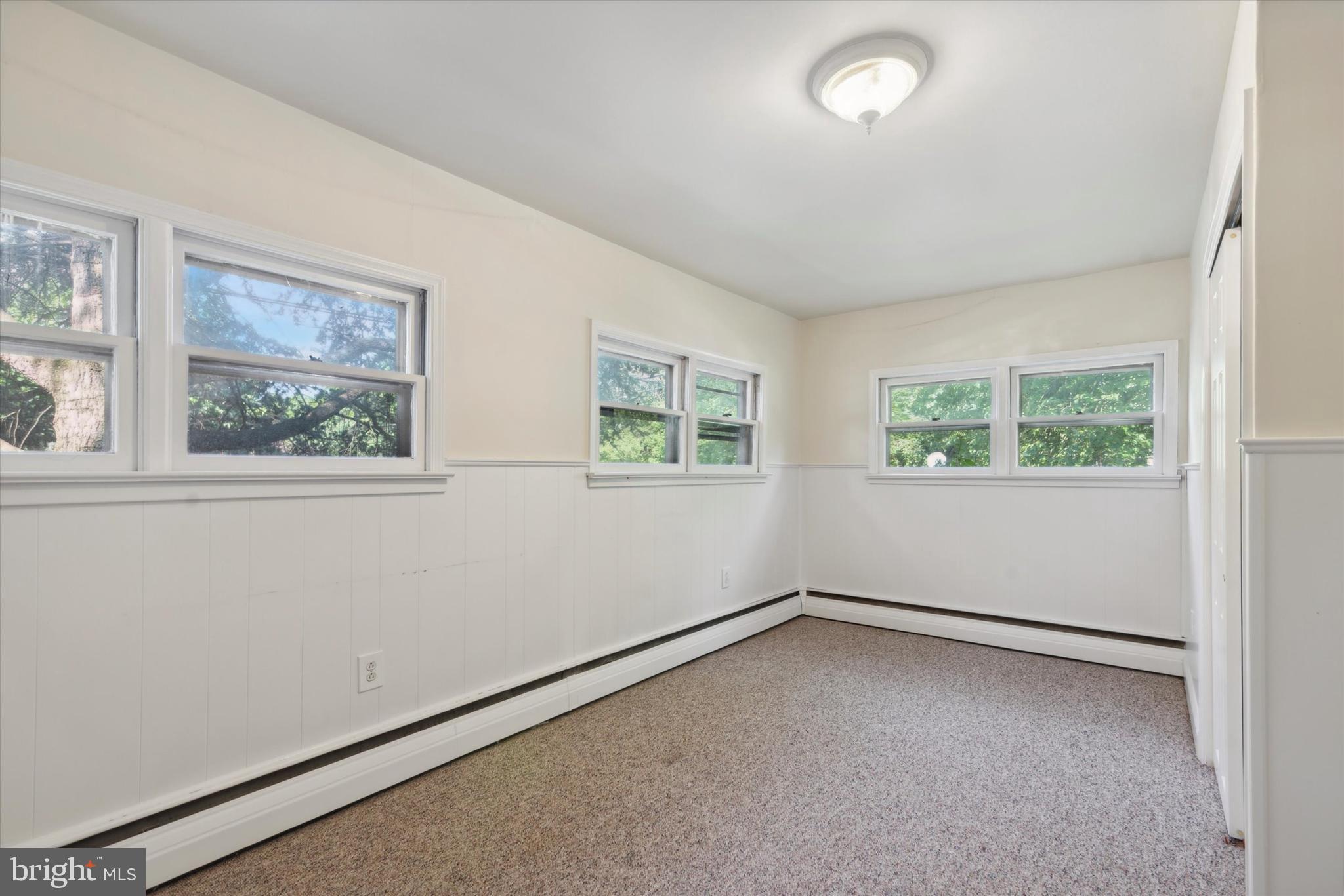 200 E WILLOW GROVE AVE