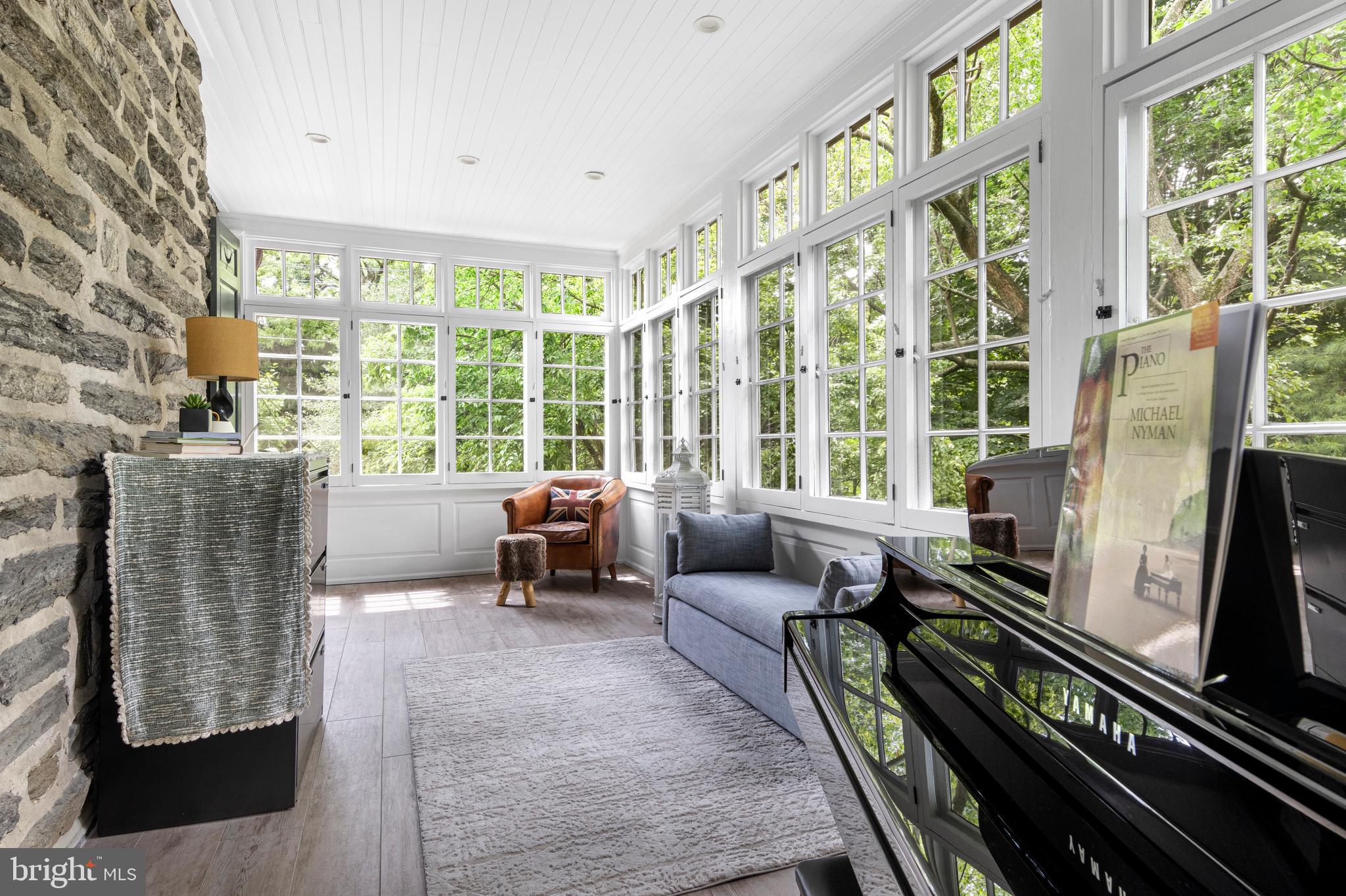 117 Carpenter Ln