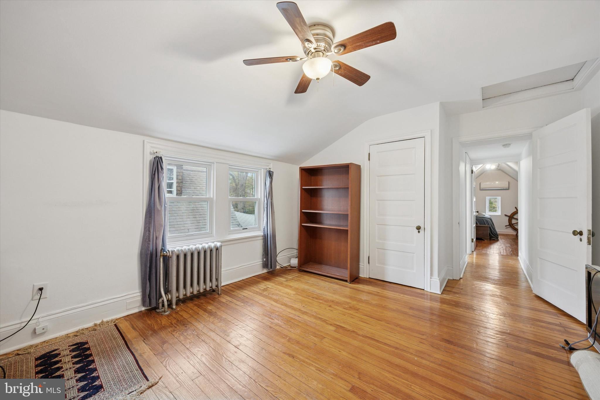 124 W Phil Ellena St