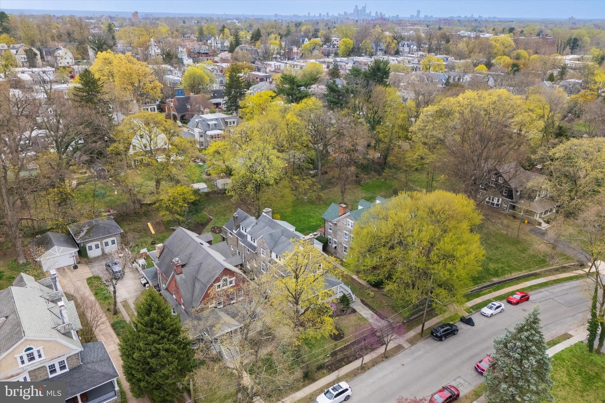 124 W Phil Ellena St