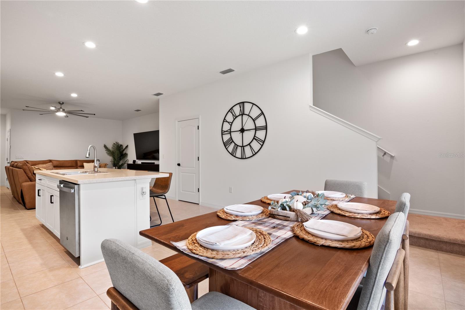 8411 CANYON CREEK TRL