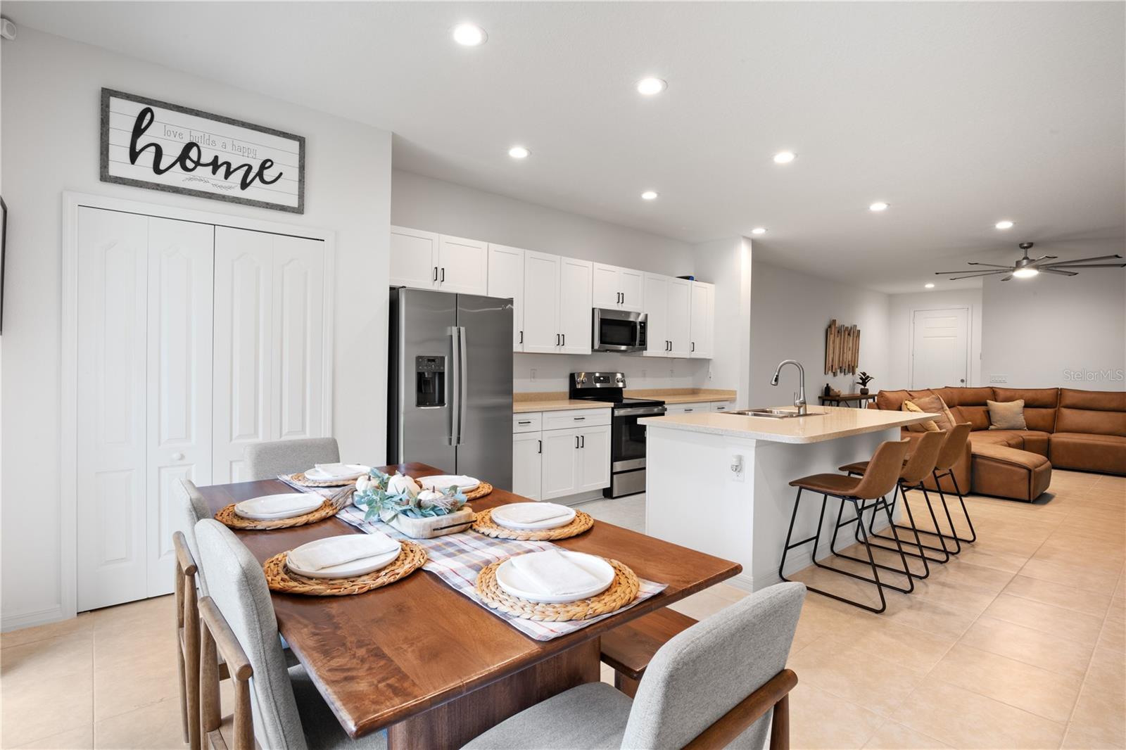 8411 CANYON CREEK TRL