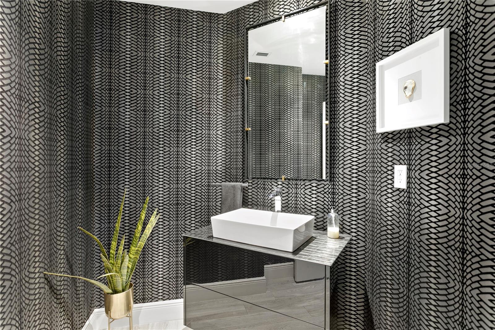 450 KNIGHTS RUN AVE #1805