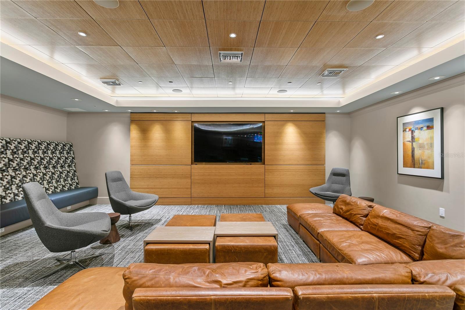 450 KNIGHTS RUN AVE #1805