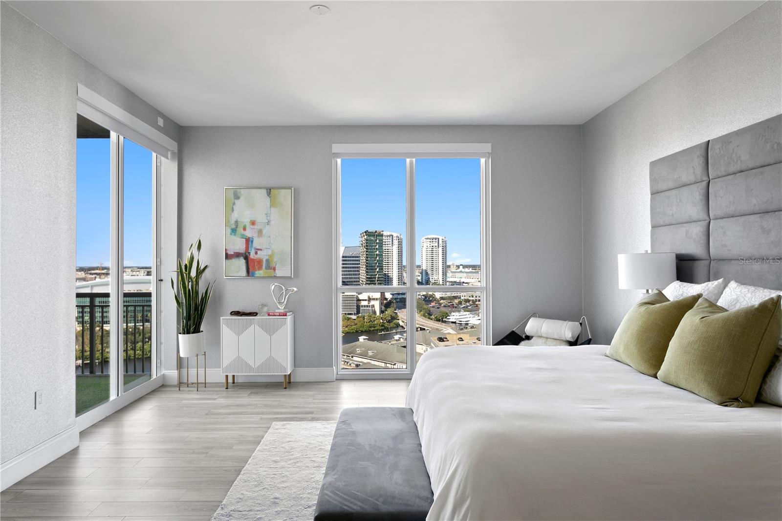 450 KNIGHTS RUN AVE #1805