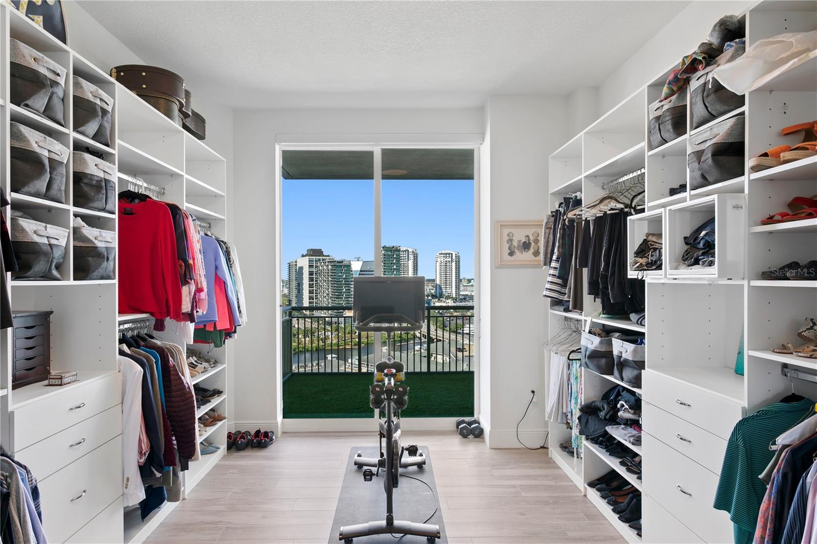 450 KNIGHTS RUN AVE #1805