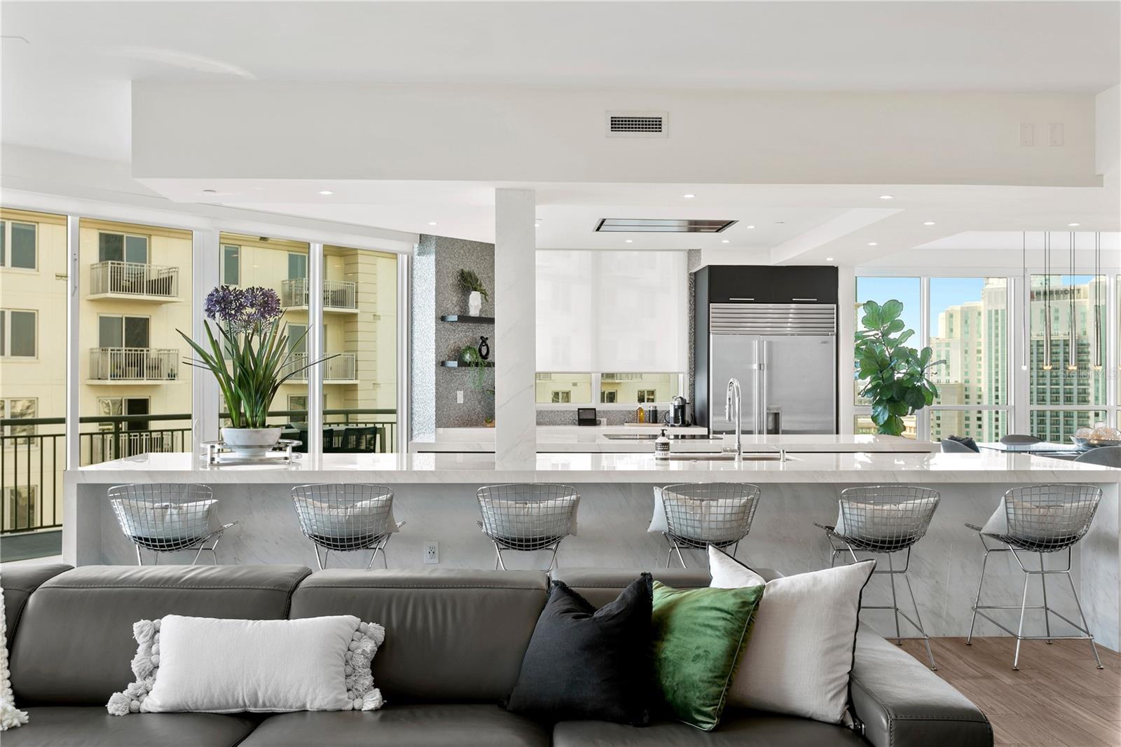 450 KNIGHTS RUN AVE #1805