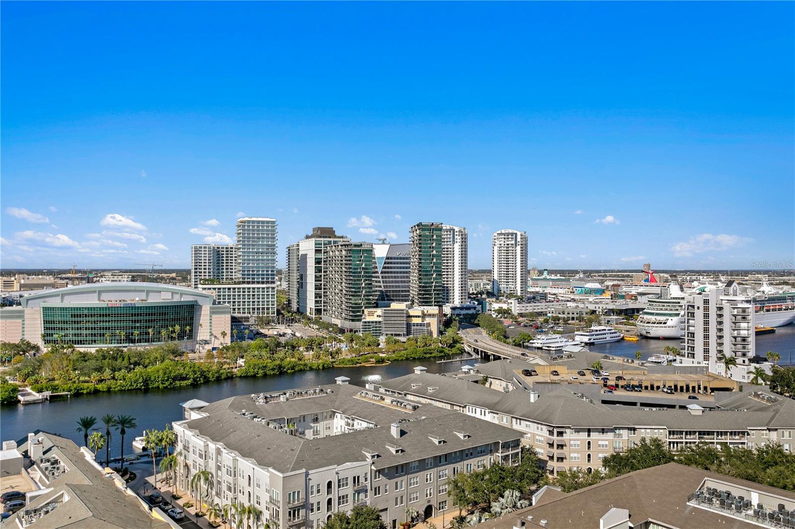 450 KNIGHTS RUN AVE #1805