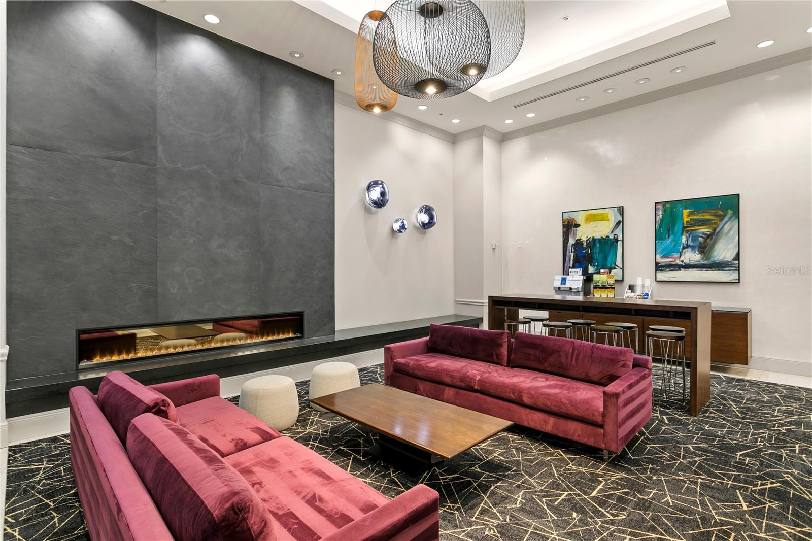 450 KNIGHTS RUN AVE #1805