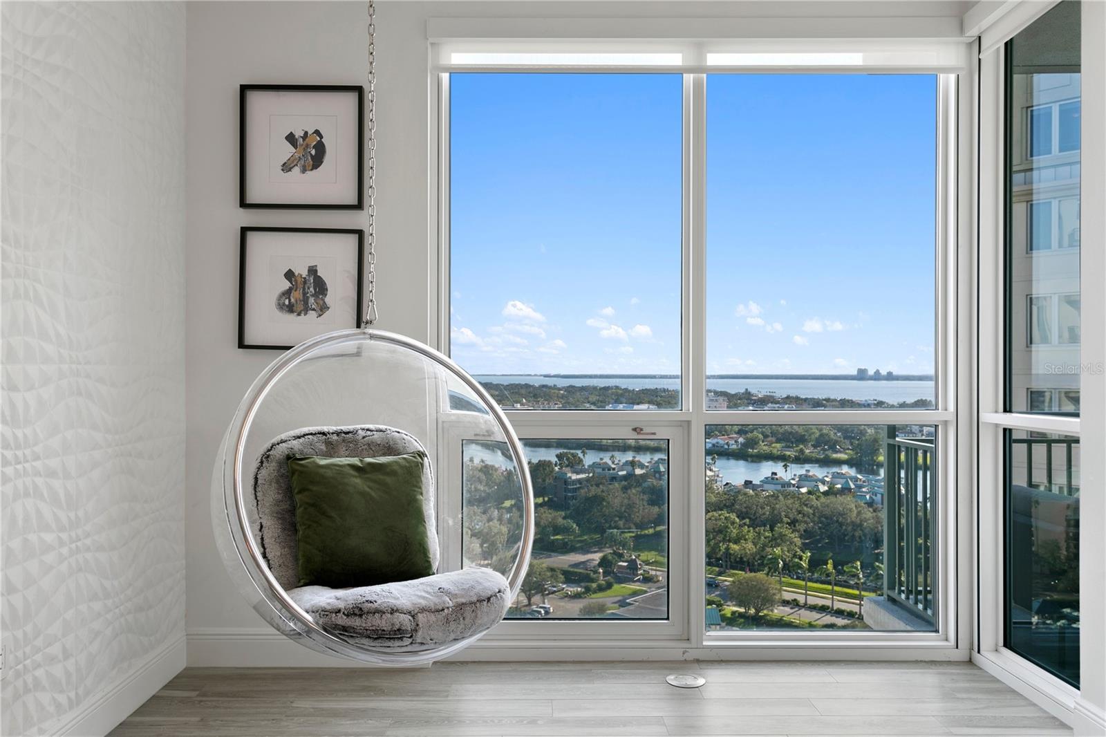 450 KNIGHTS RUN AVE #1805