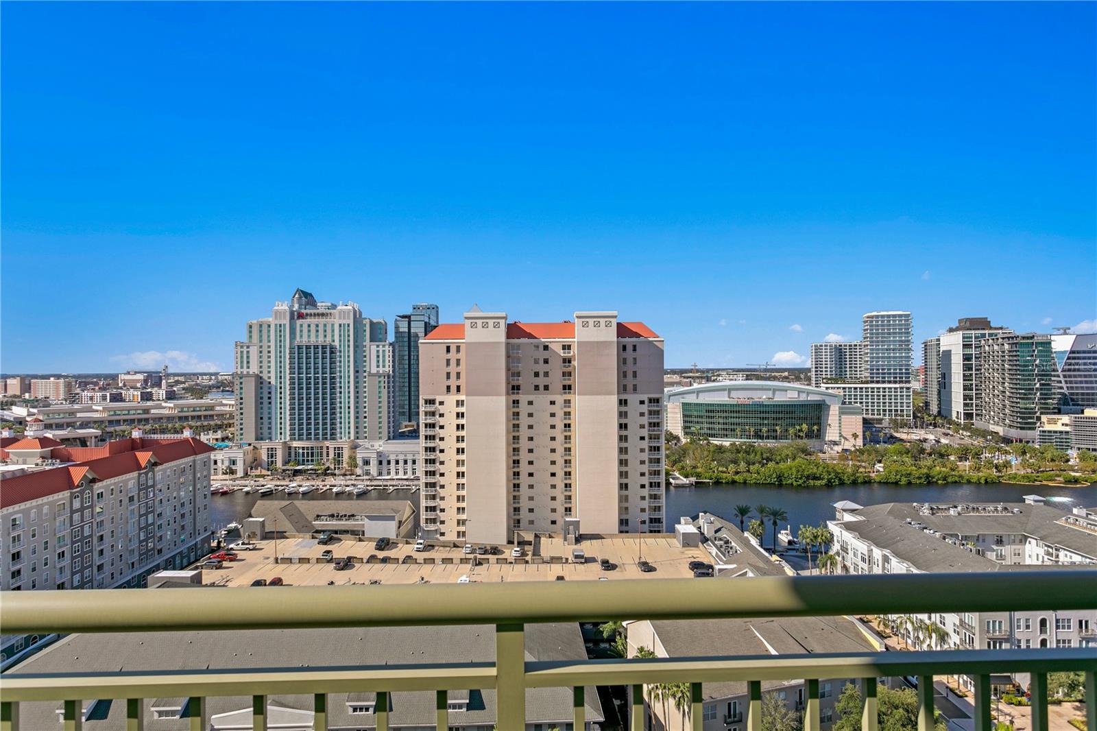 450 KNIGHTS RUN AVE #1805