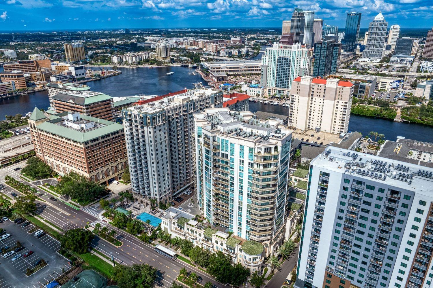 450 KNIGHTS RUN AVE #1805