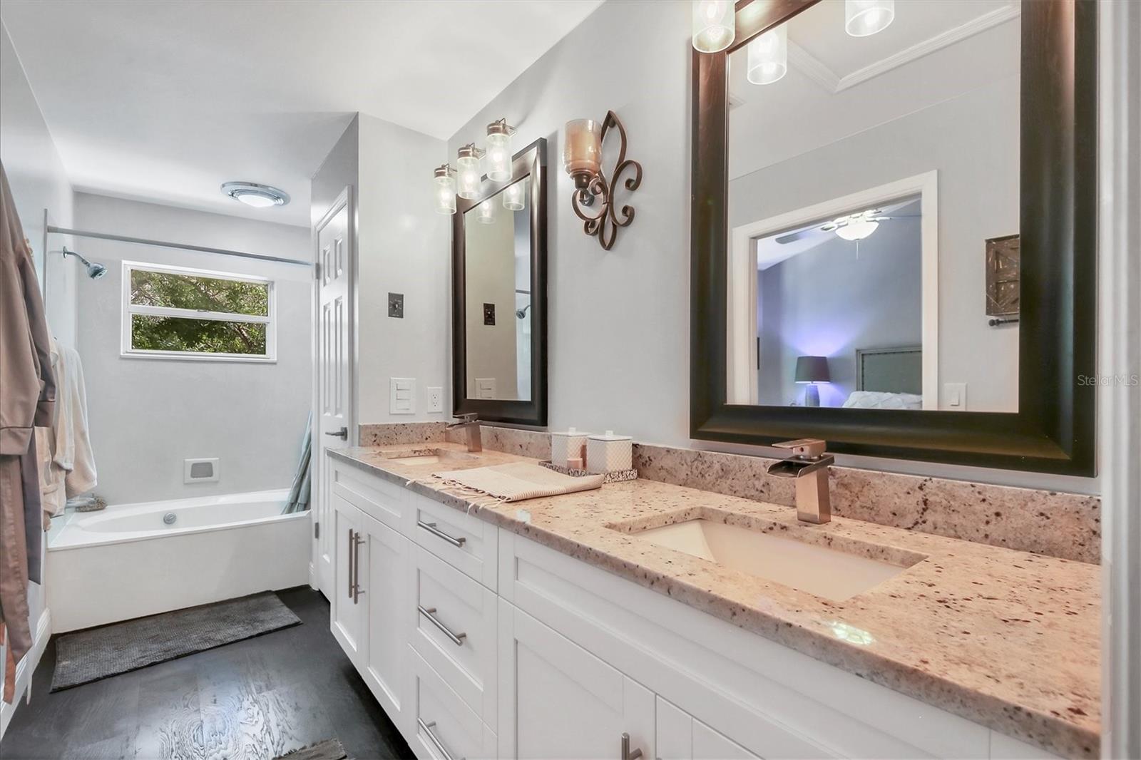 1506 S BAY VILLA PL #C