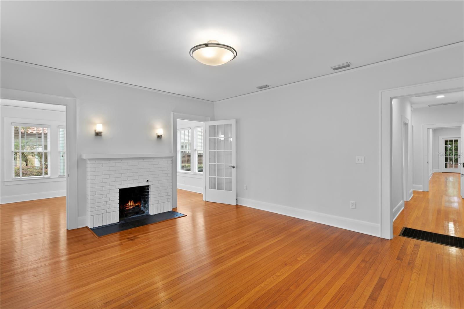 3118 W HARBOR VIEW AVE