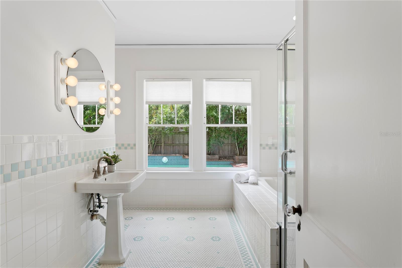 3118 W HARBOR VIEW AVE