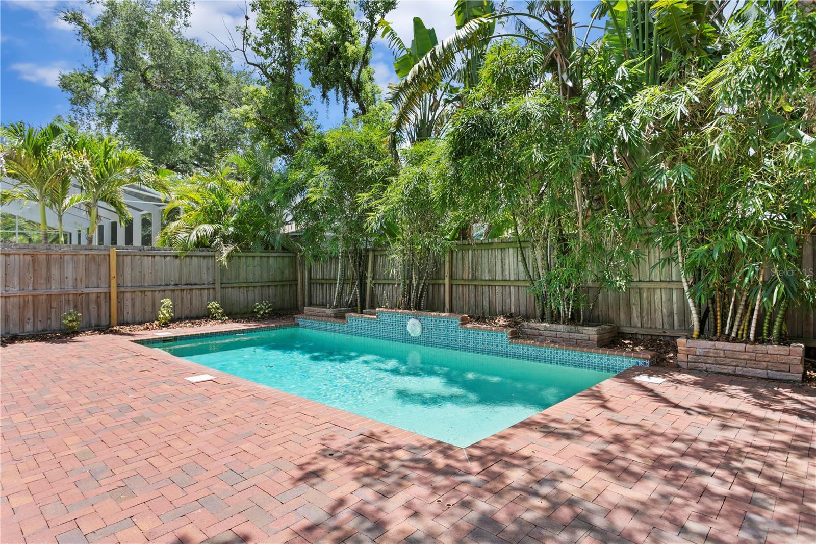 3118 W HARBOR VIEW AVE