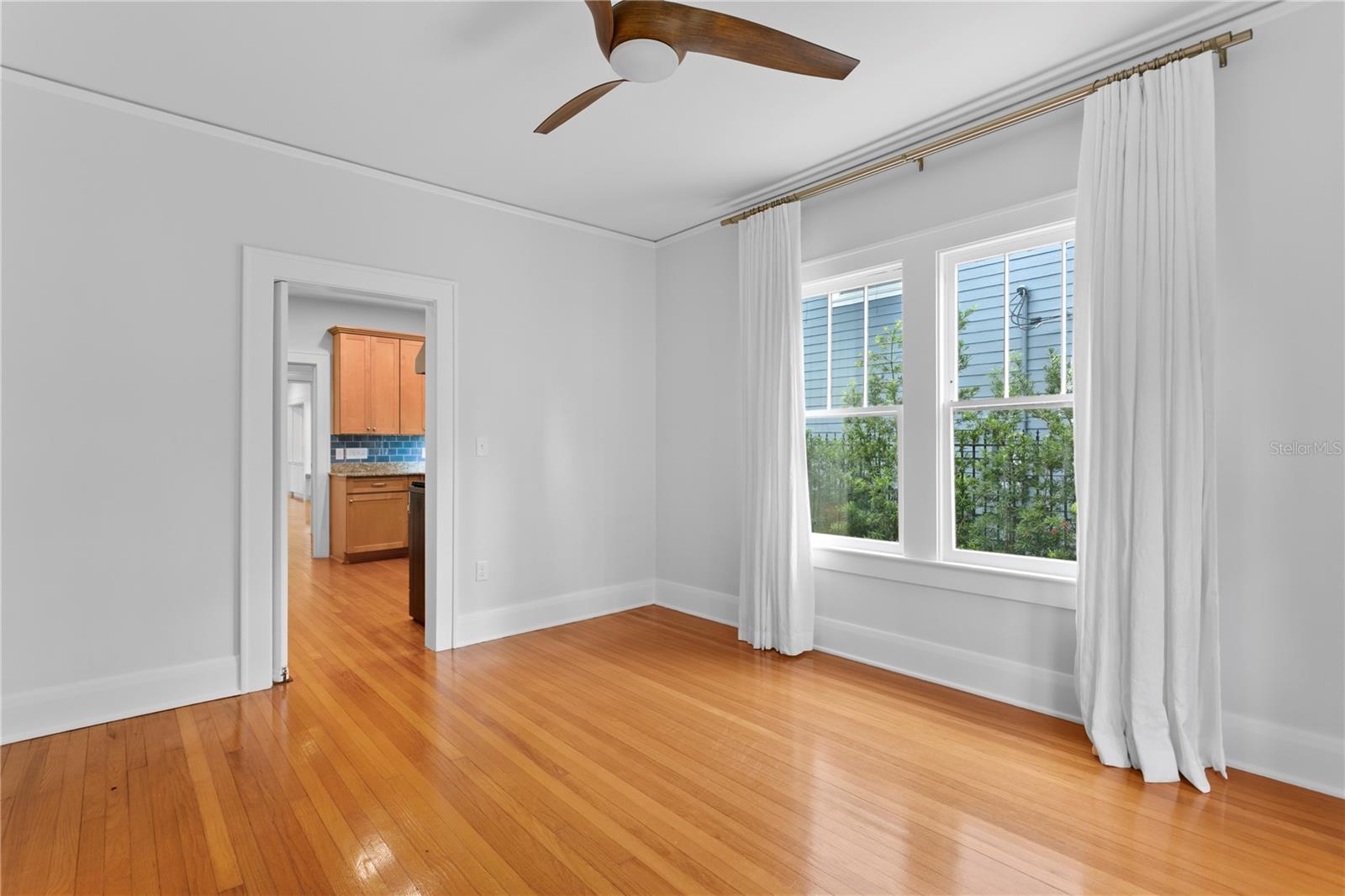 3118 W HARBOR VIEW AVE