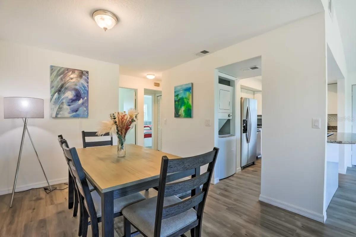 3303 W SHELL POINT RD