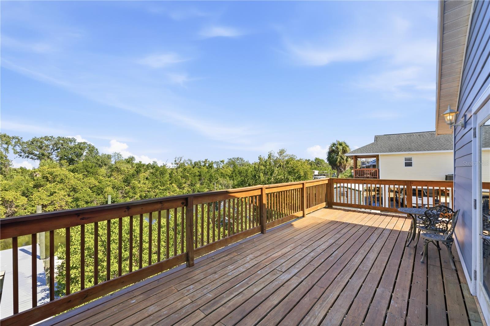 3303 W SHELL POINT RD