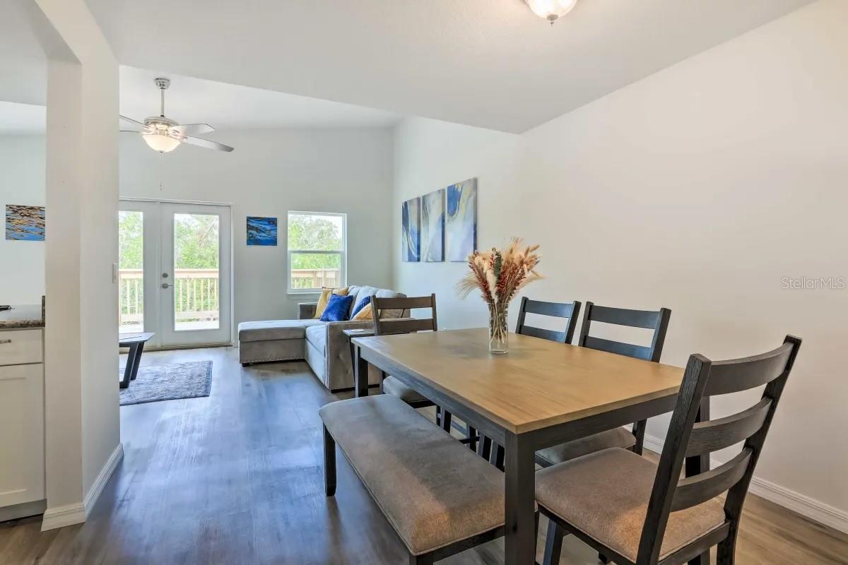 3303 W SHELL POINT RD