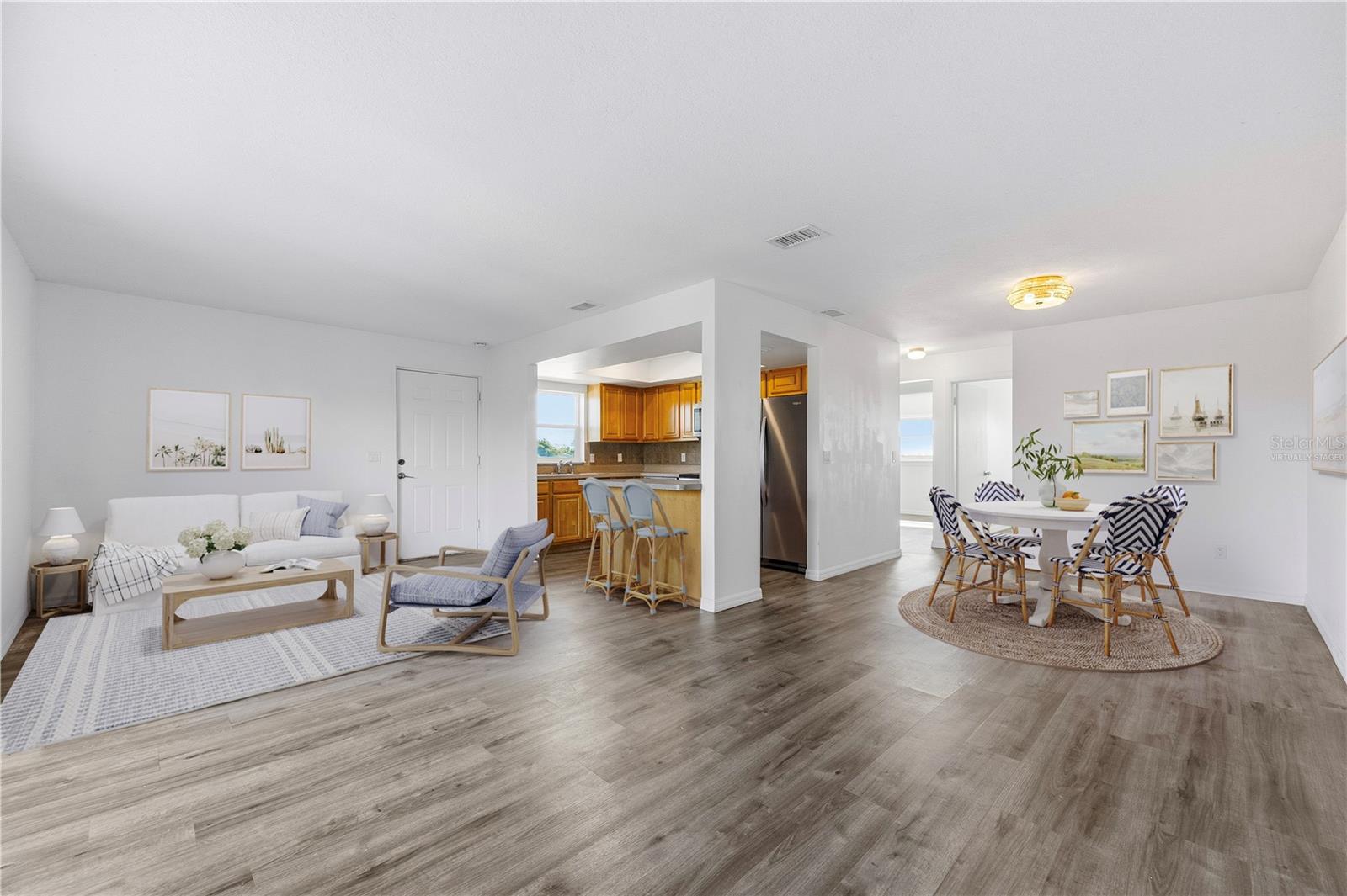 3303 W SHELL POINT RD