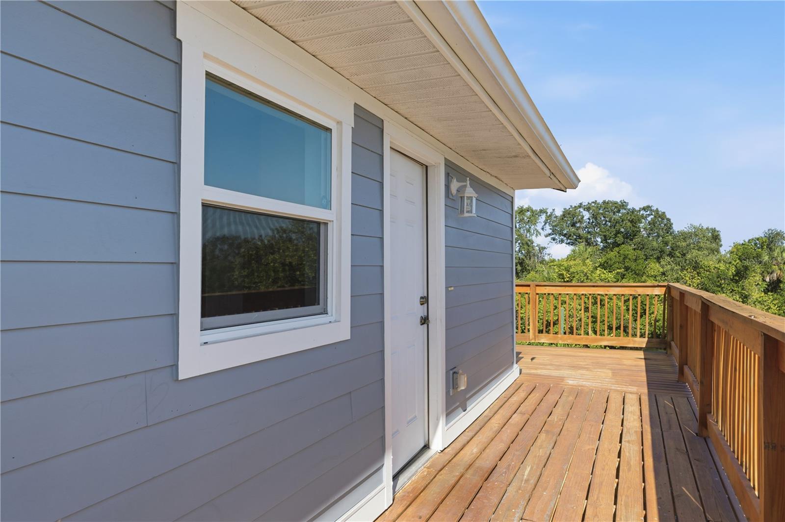 3303 W SHELL POINT RD