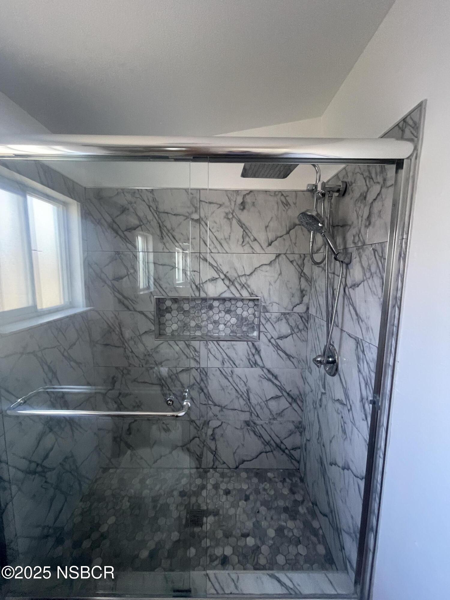 321 W North Avenue 49