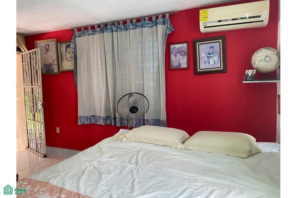 CORREGIDORA POR 10 Y 12 4, Barrio San Román