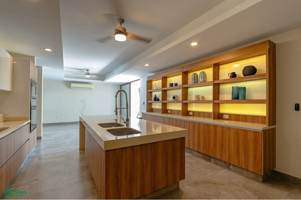 Single-Level Architectural Residence | Temozón Norte, Mérida