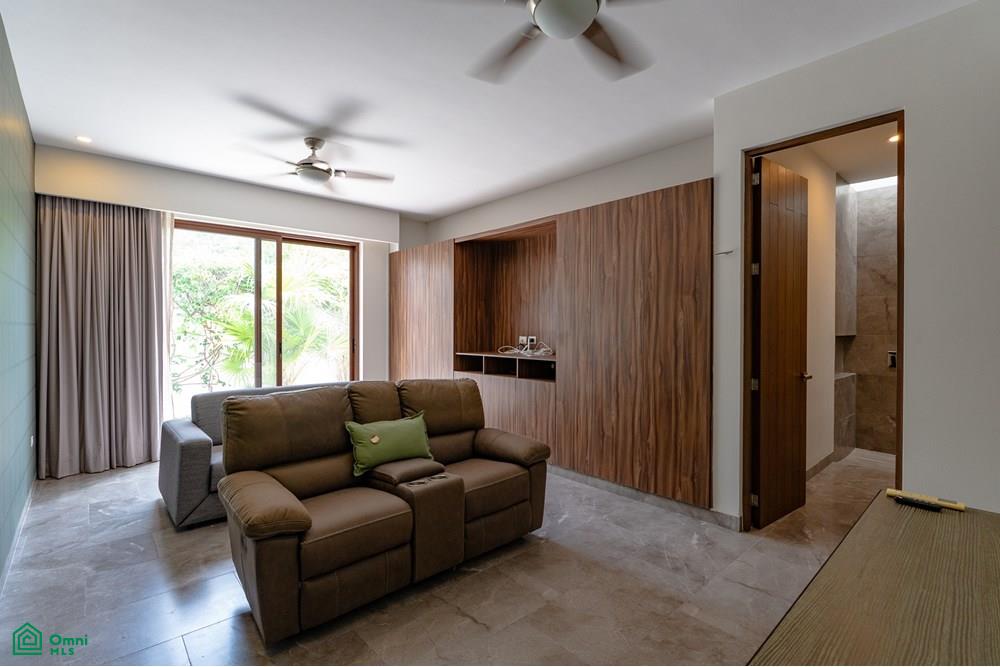 Single-Level Architectural Residence | Temozón Norte, Mérida