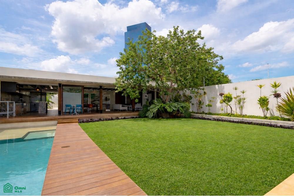 Single-Level Architectural Residence | Temozón Norte, Mérida